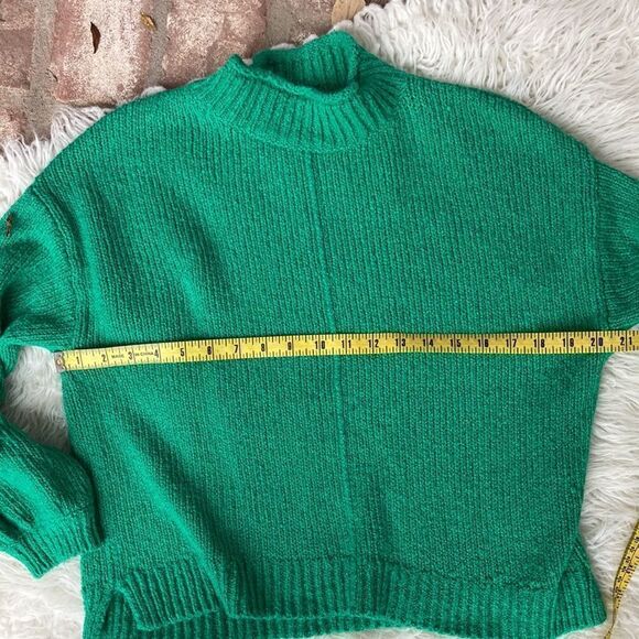 BP Green Long Sleeve Crewneck Pullover Sweater Size XS - Picture 9 of 9